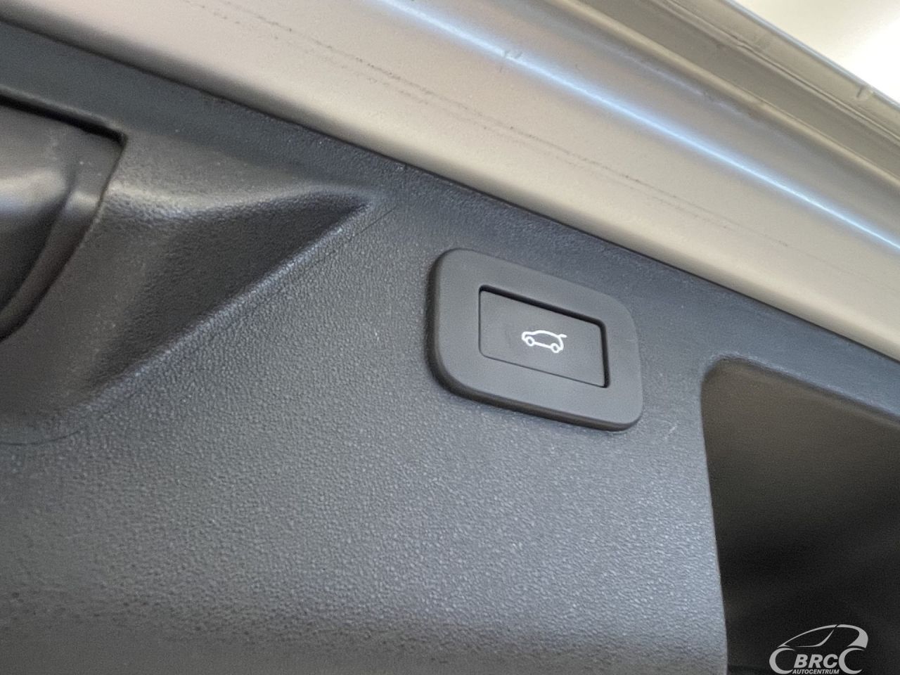 Land Rover Discovery | 44