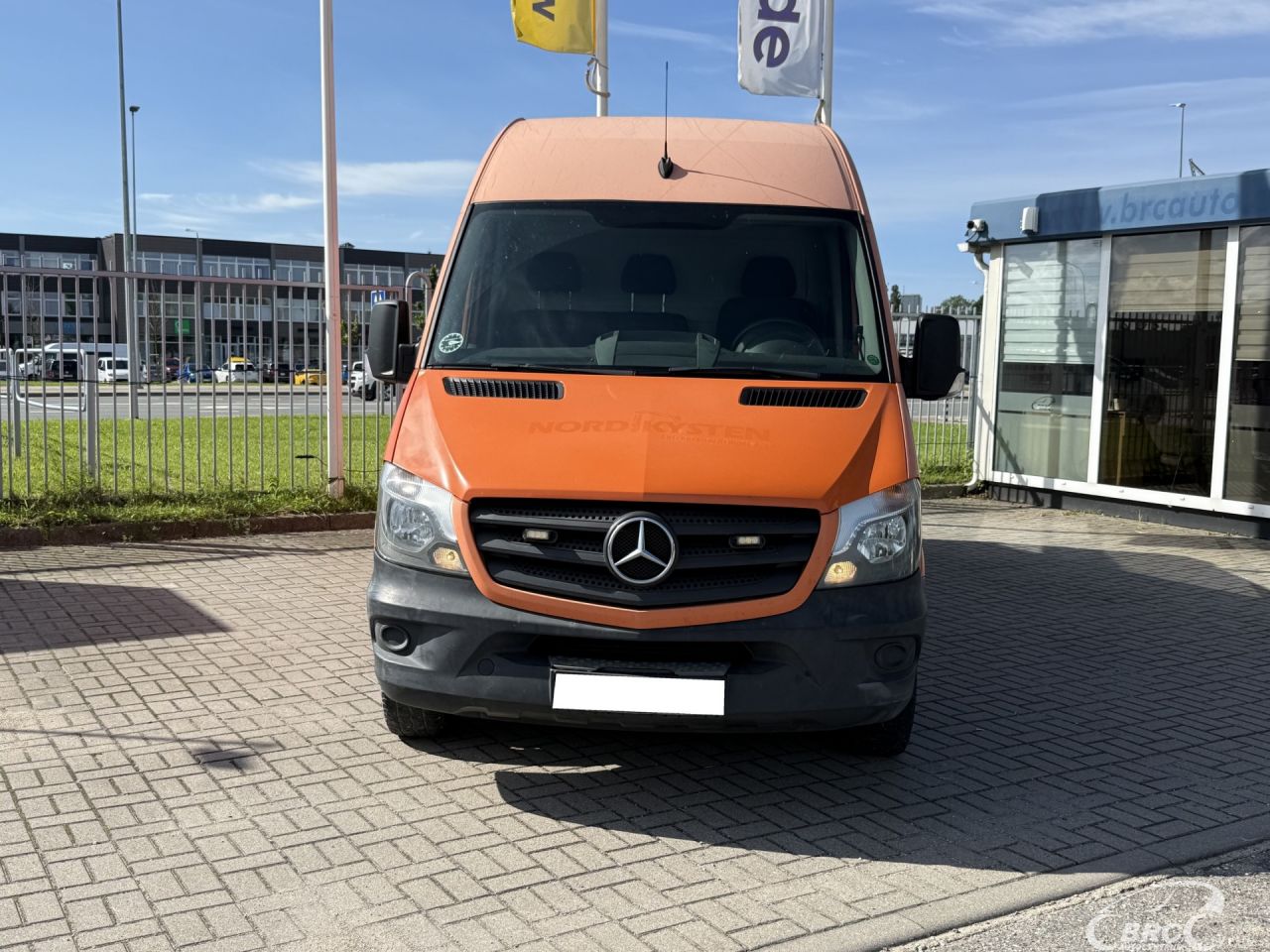Mercedes-Benz Sprinter | 28