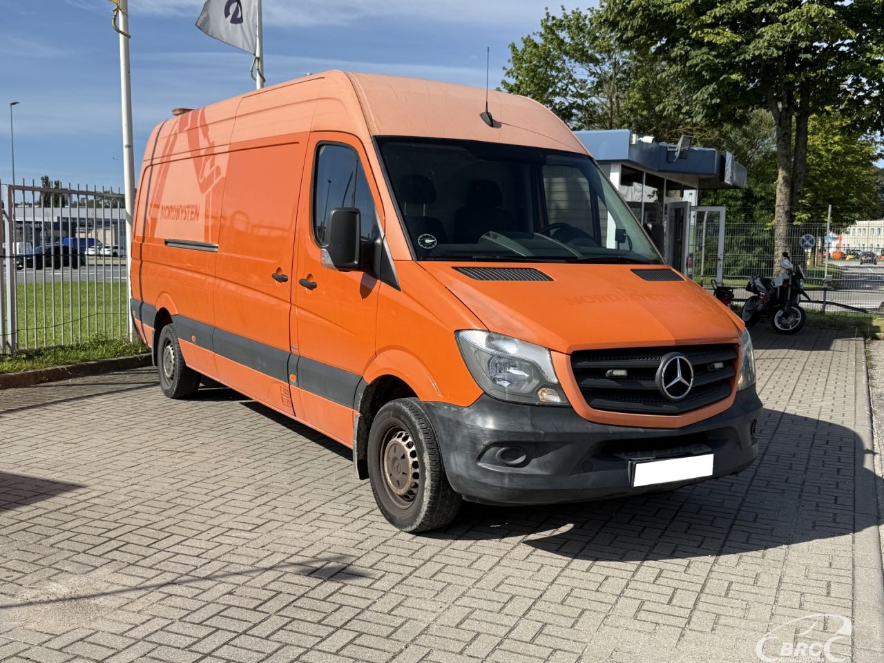Mercedes-Benz Sprinter | 27