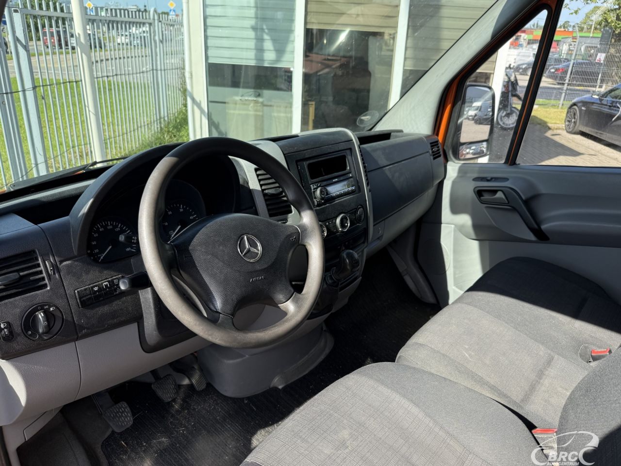 Mercedes-Benz Sprinter | 17