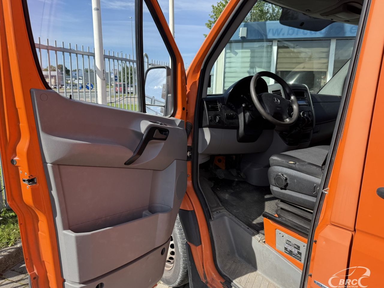 Mercedes-Benz Sprinter | 14