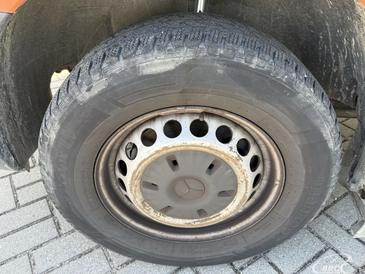 Mercedes-Benz Sprinter | 36