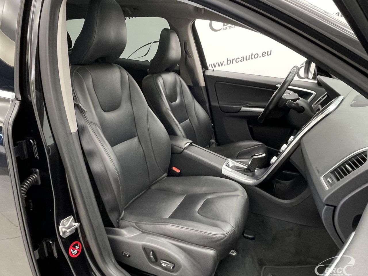 Volvo XC60 | 6