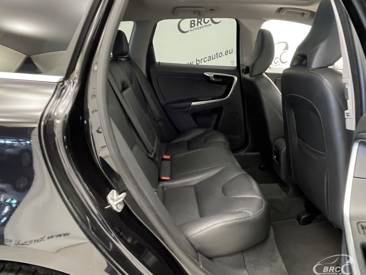 Volvo XC60 | 11
