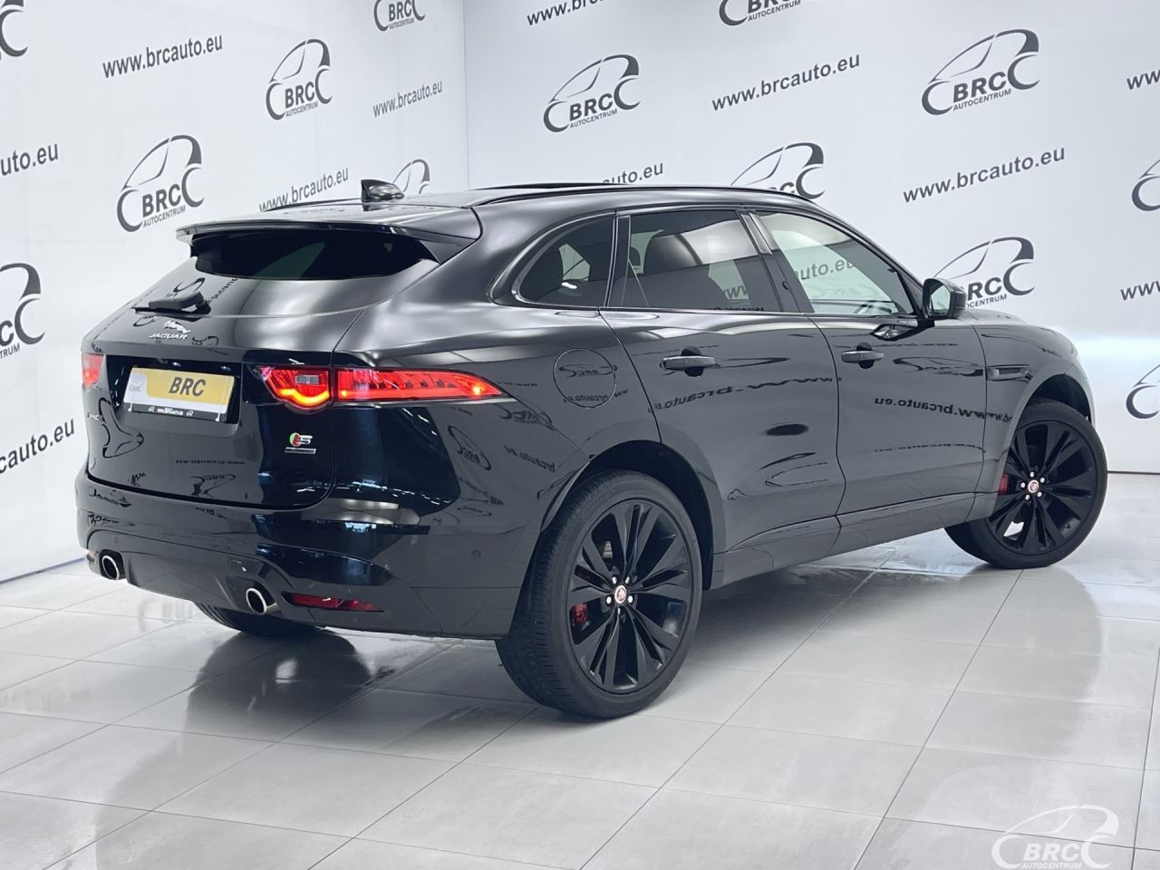 Jaguar F-Pace | 1