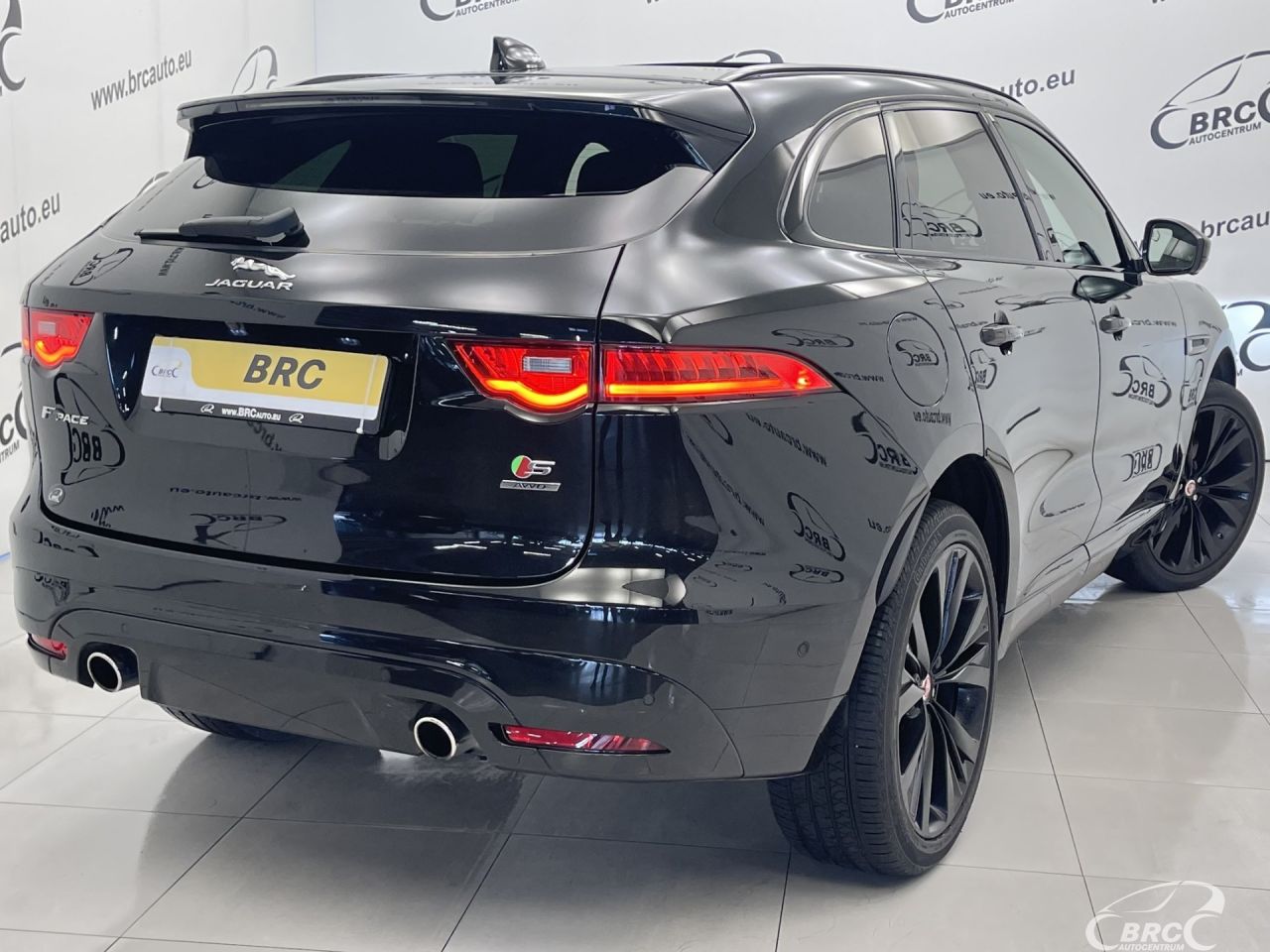 Jaguar F-Pace | 58