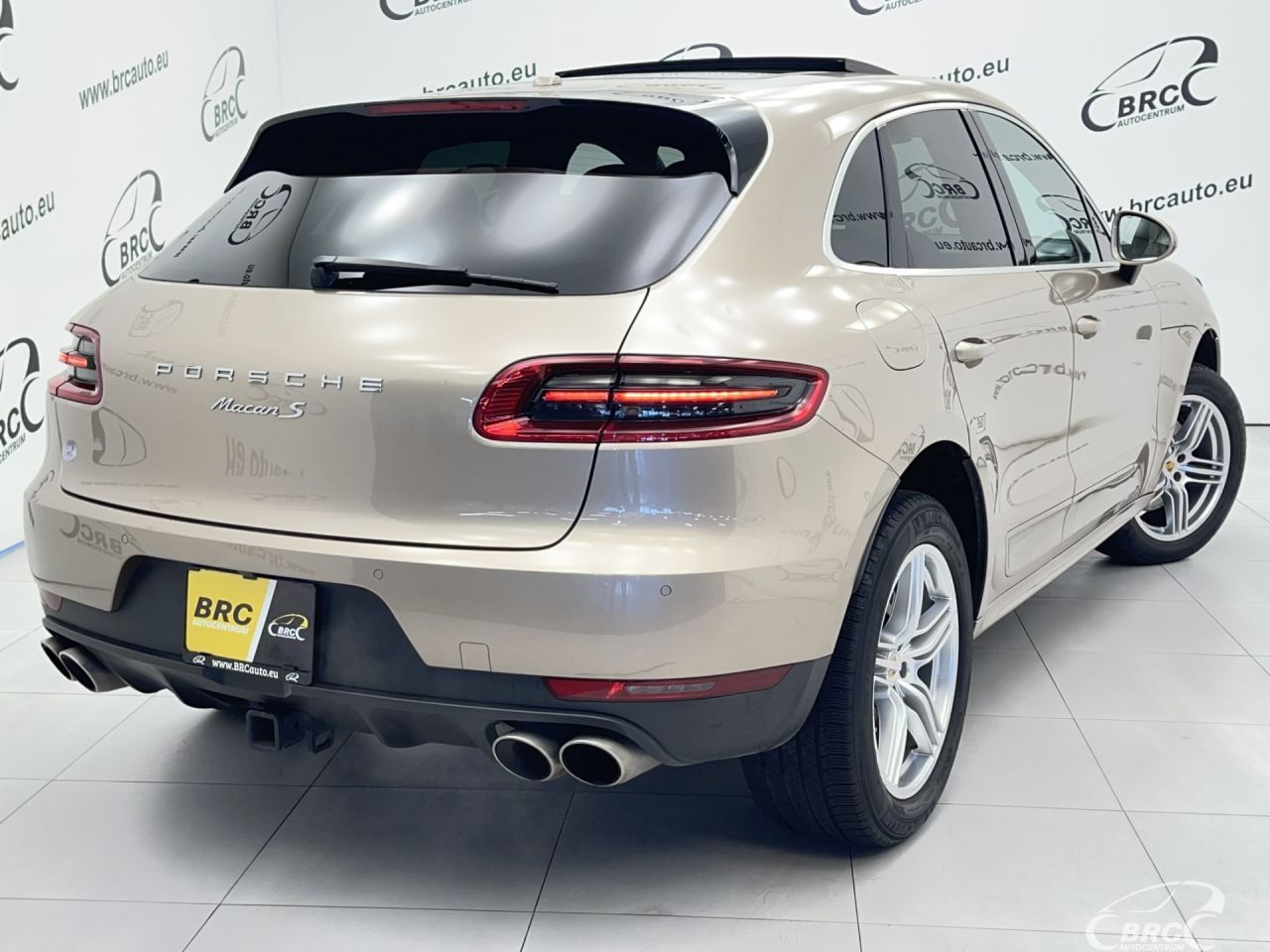 Porsche Macan | 49