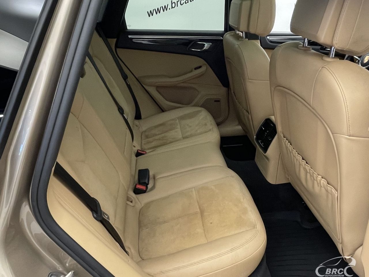 Porsche Macan | 10
