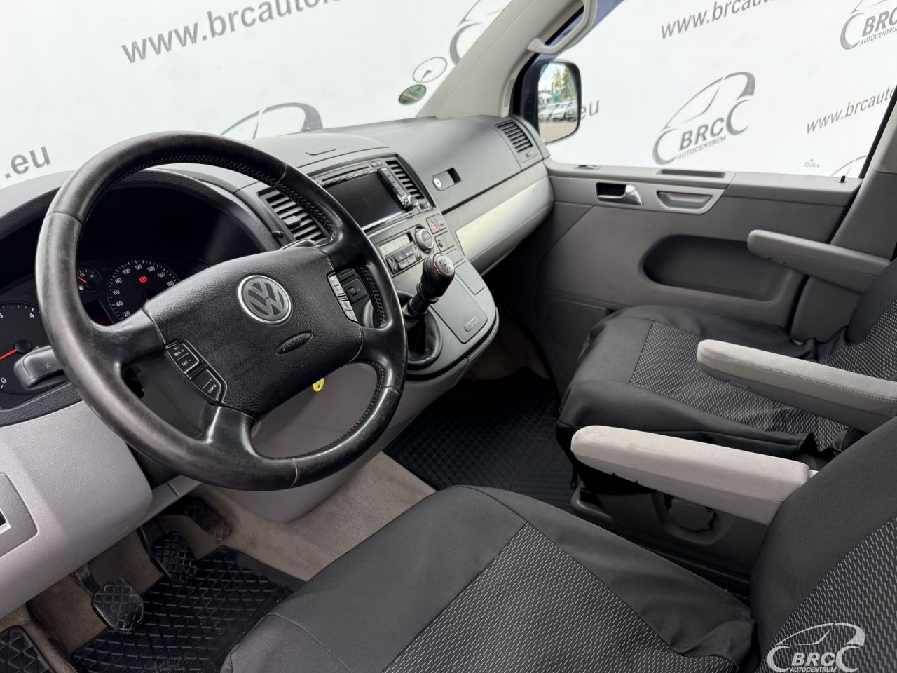 Volkswagen Multivan | 35