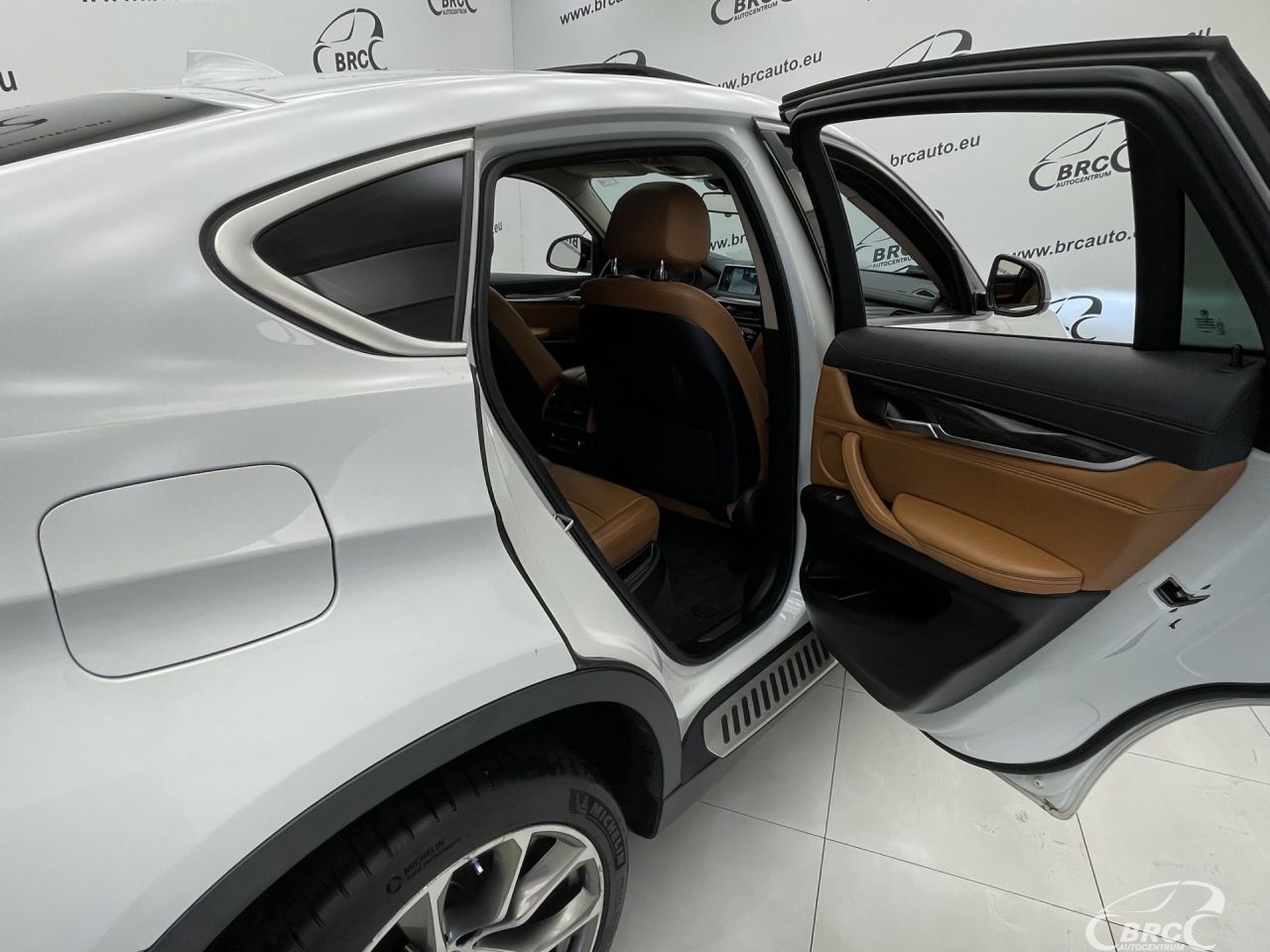 BMW X6 | 11