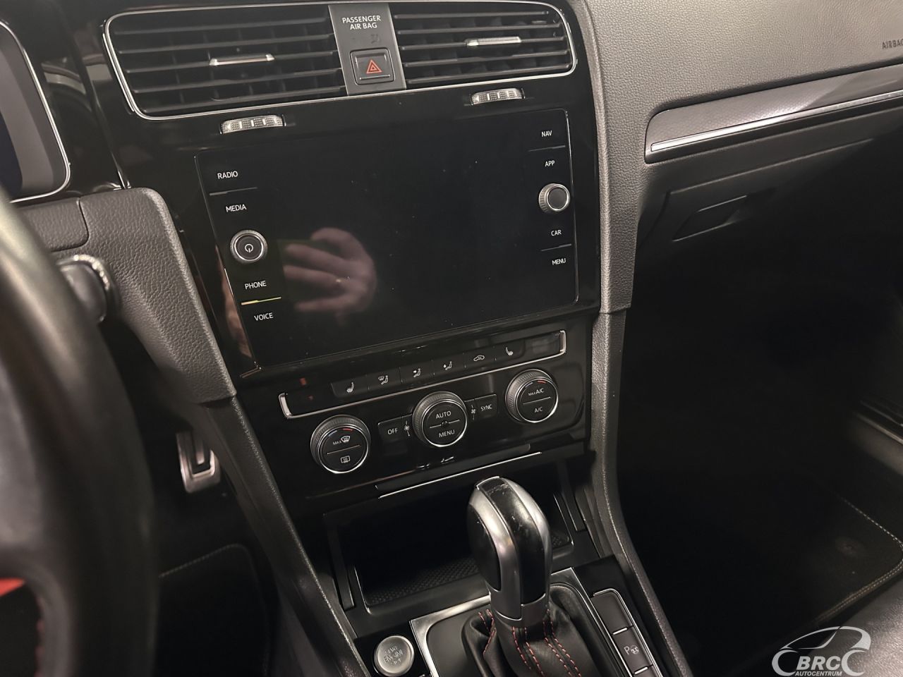 Volkswagen Golf | 12