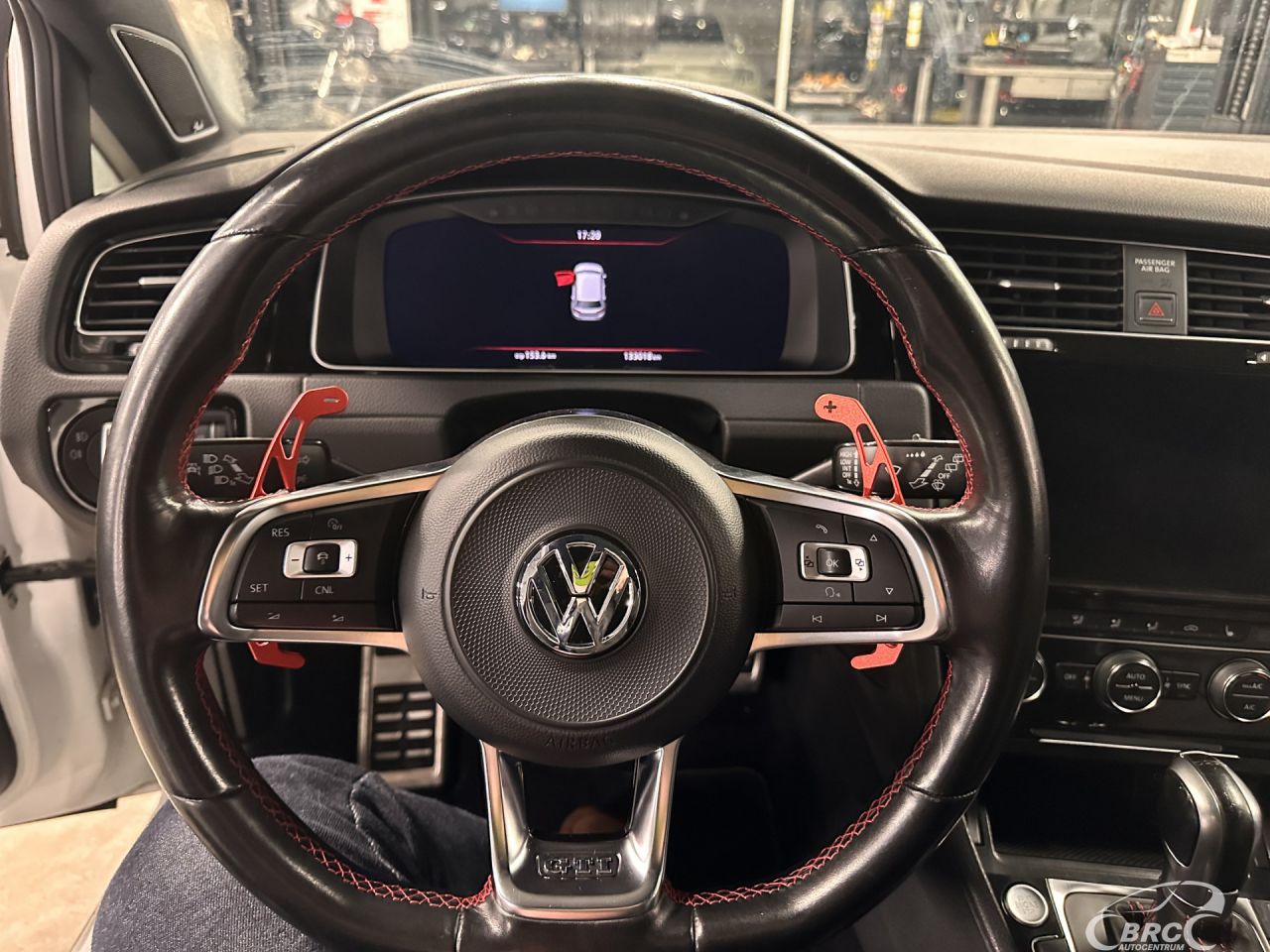 Volkswagen Golf | 11