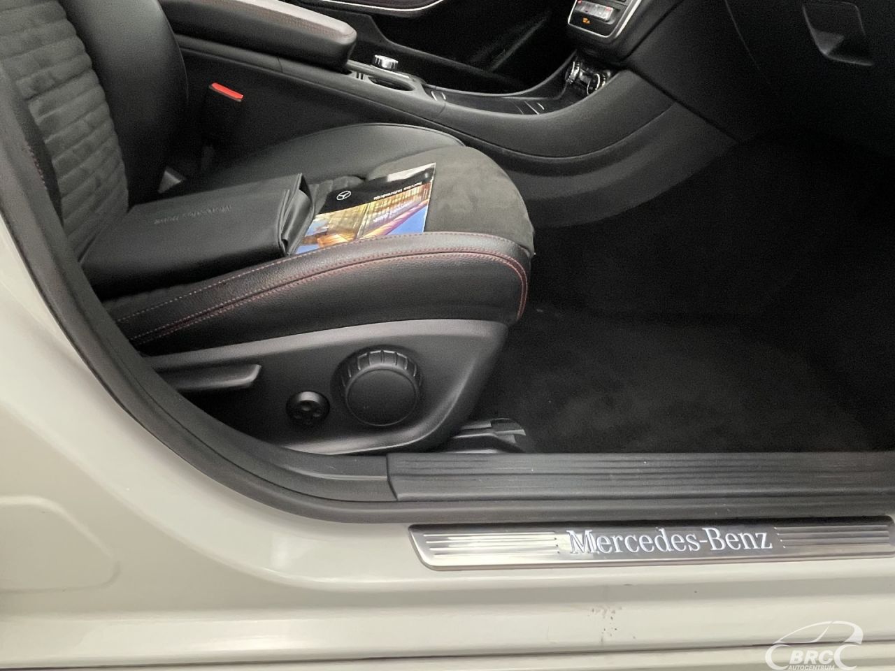 Mercedes-Benz CLA200 | 5