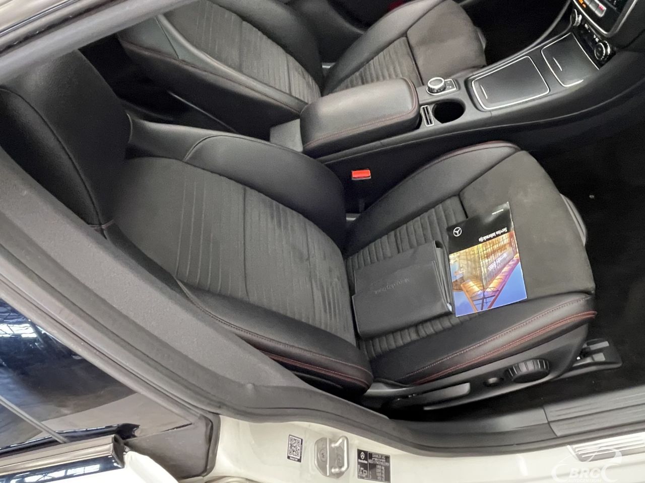 Mercedes-Benz CLA200 | 4