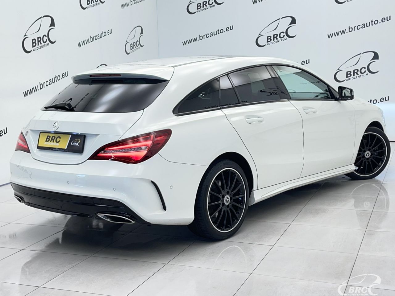 Mercedes-Benz CLA200 | 44