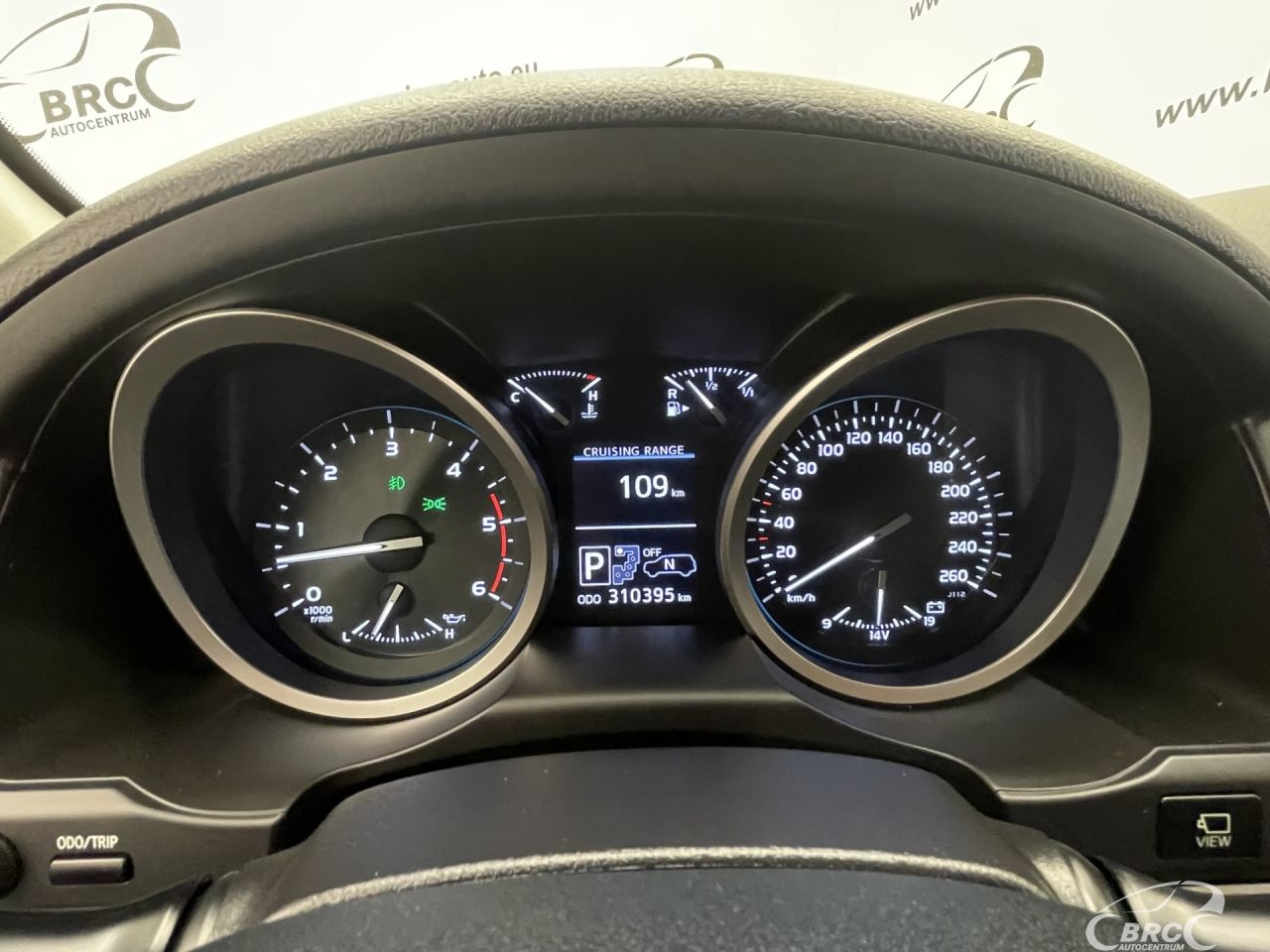 Toyota Land Cruiser | 33