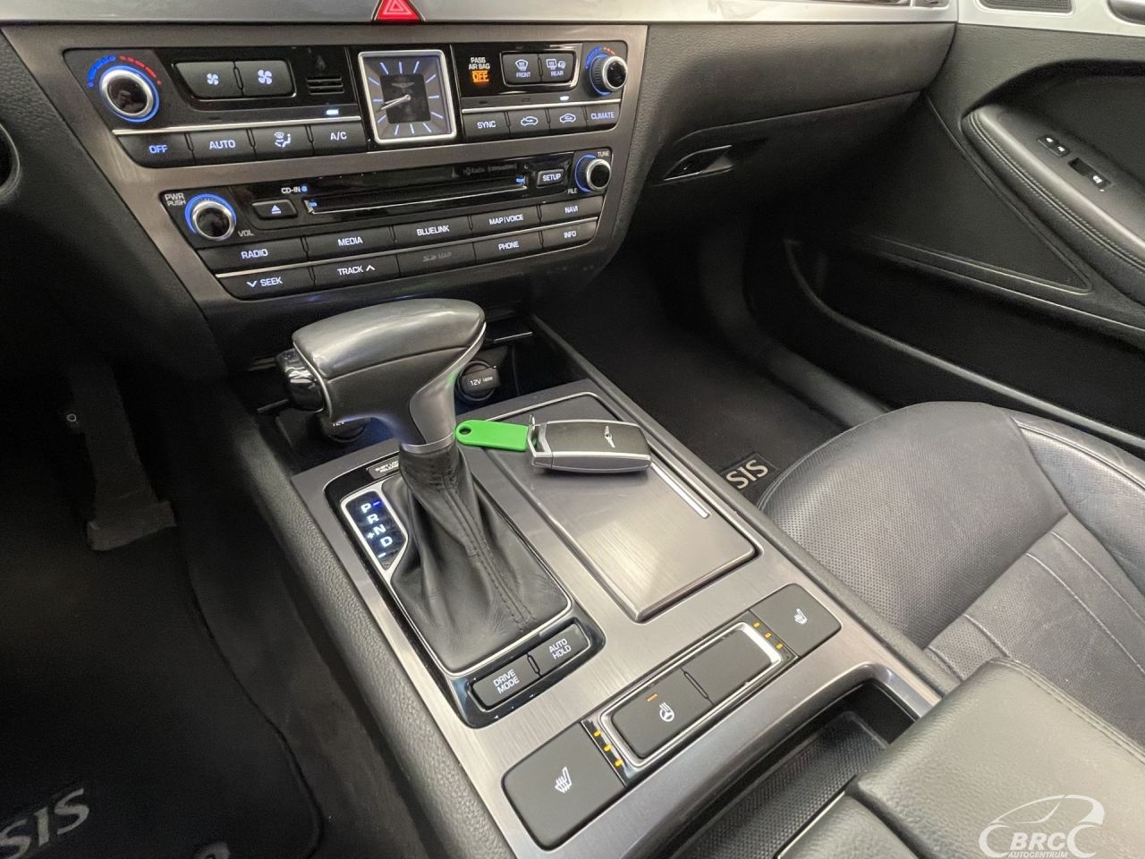 Hyundai Genesis | 26