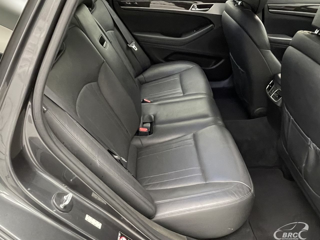 Hyundai Genesis | 12