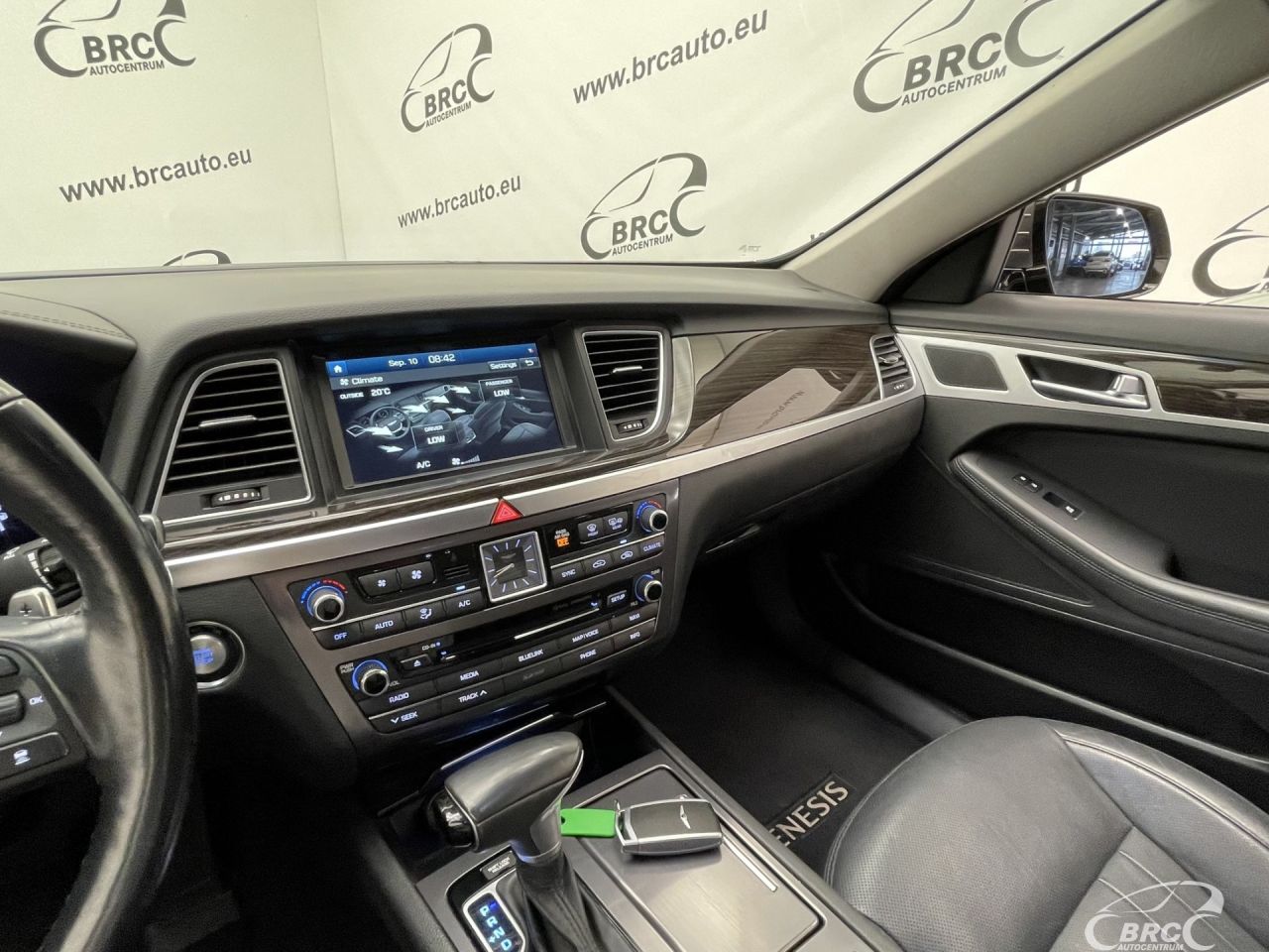 Hyundai Genesis | 28