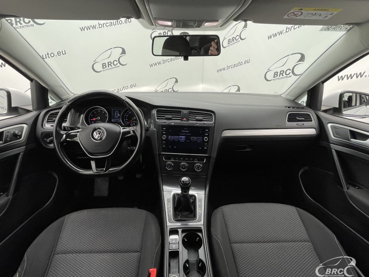 Volkswagen Golf | 2