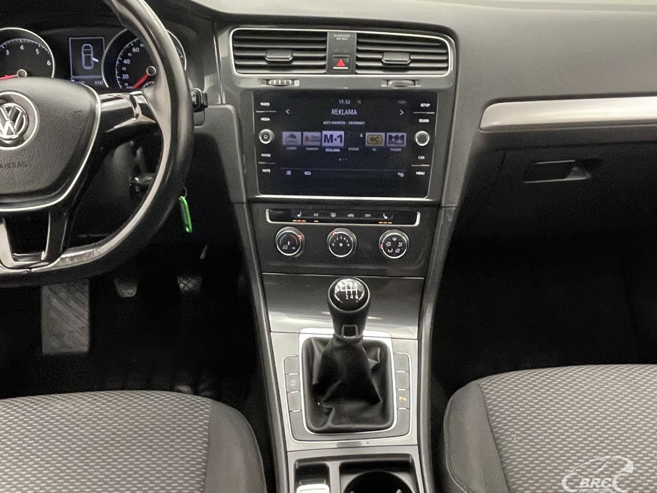 Volkswagen Golf | 13