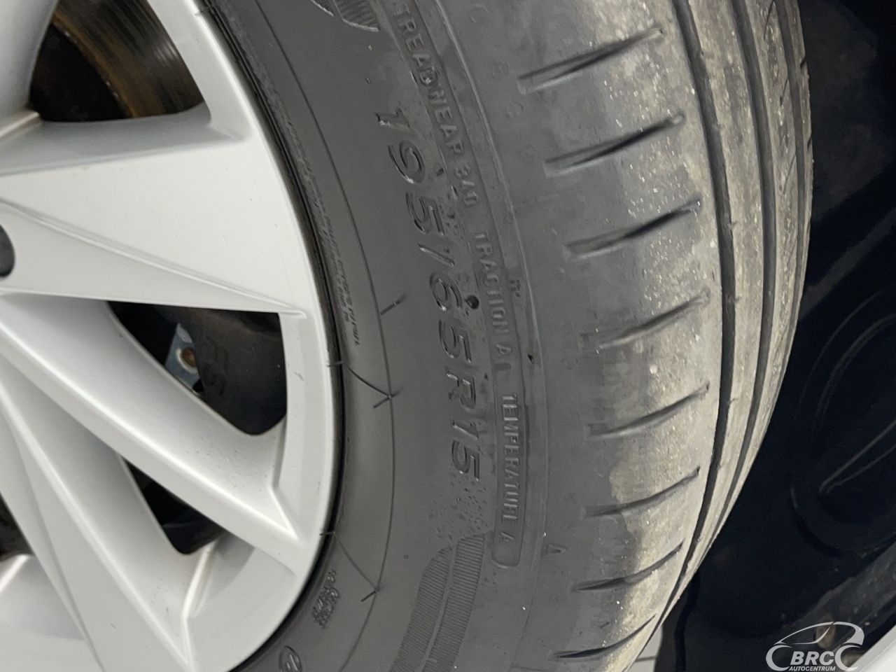 Volkswagen Golf | 37