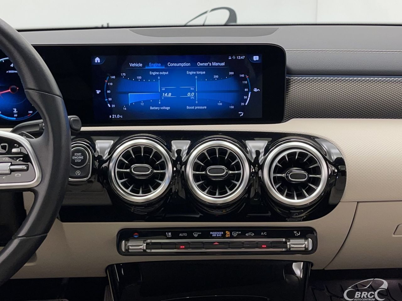 Mercedes-Benz CLA180 | 15