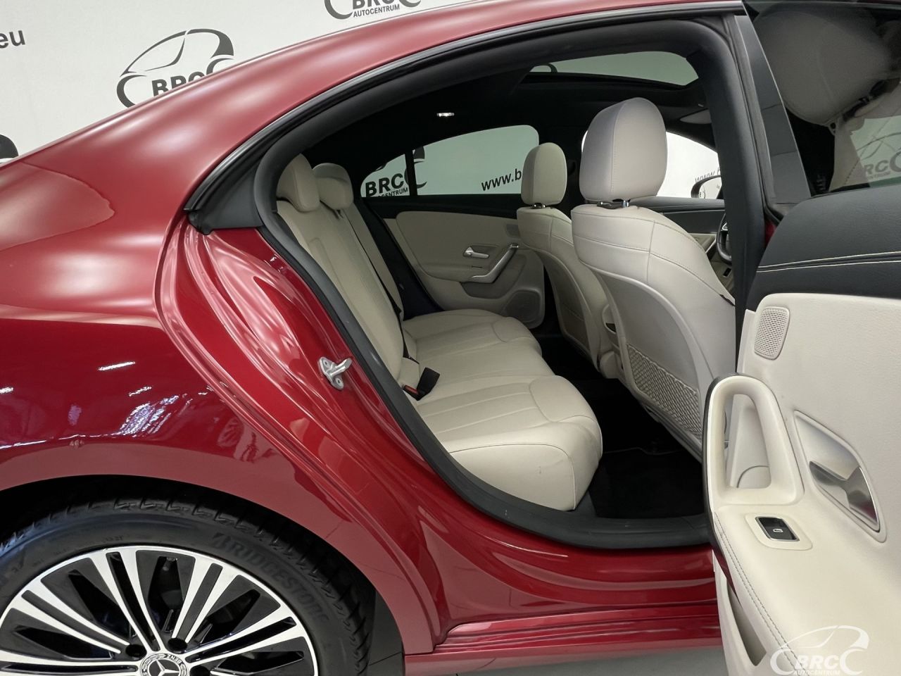 Mercedes-Benz CLA180 | 9