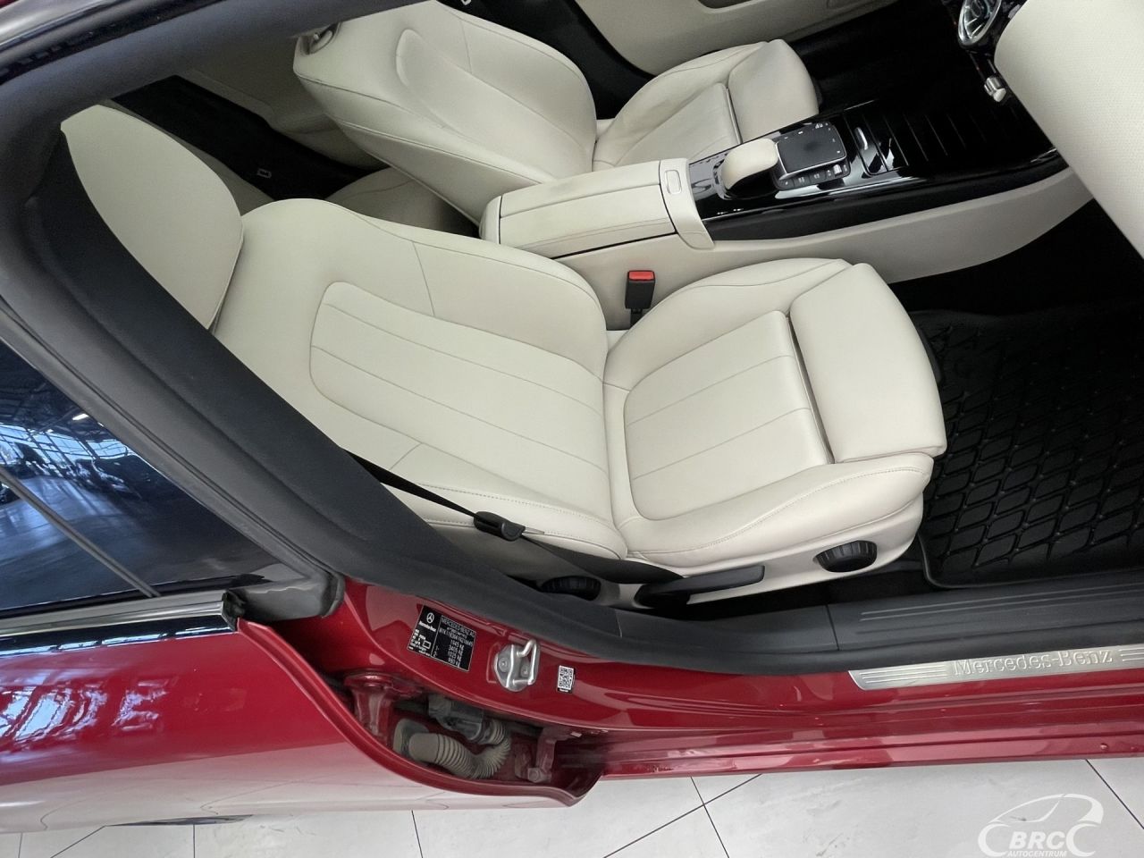 Mercedes-Benz CLA180 | 4