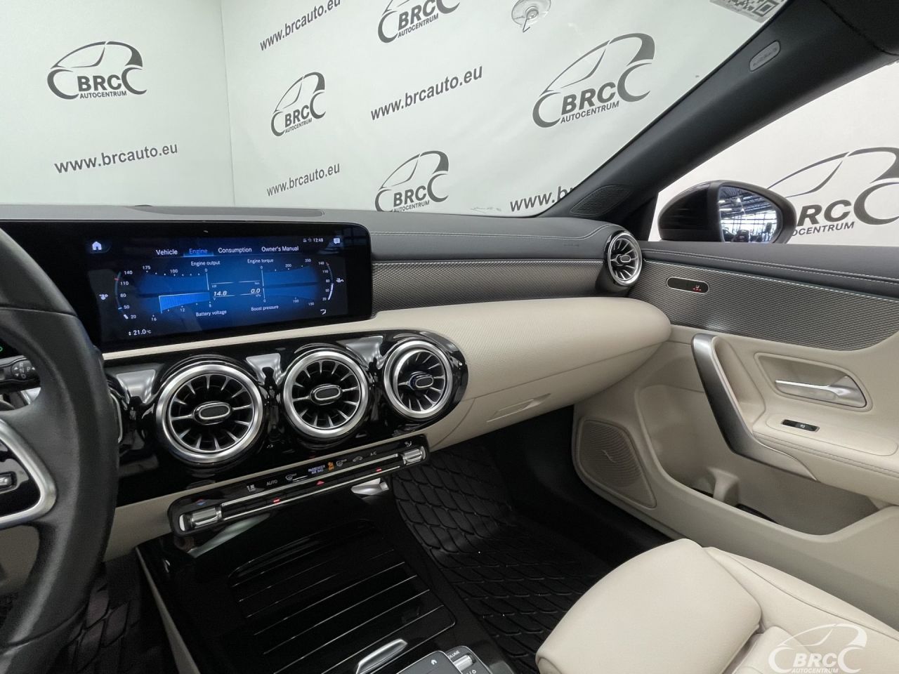 Mercedes-Benz CLA180 | 27