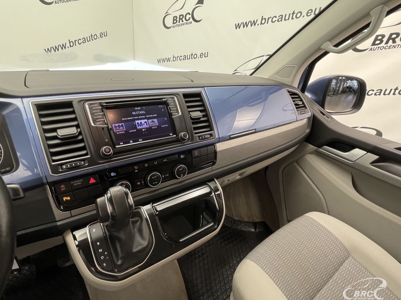 Volkswagen Multivan | 27