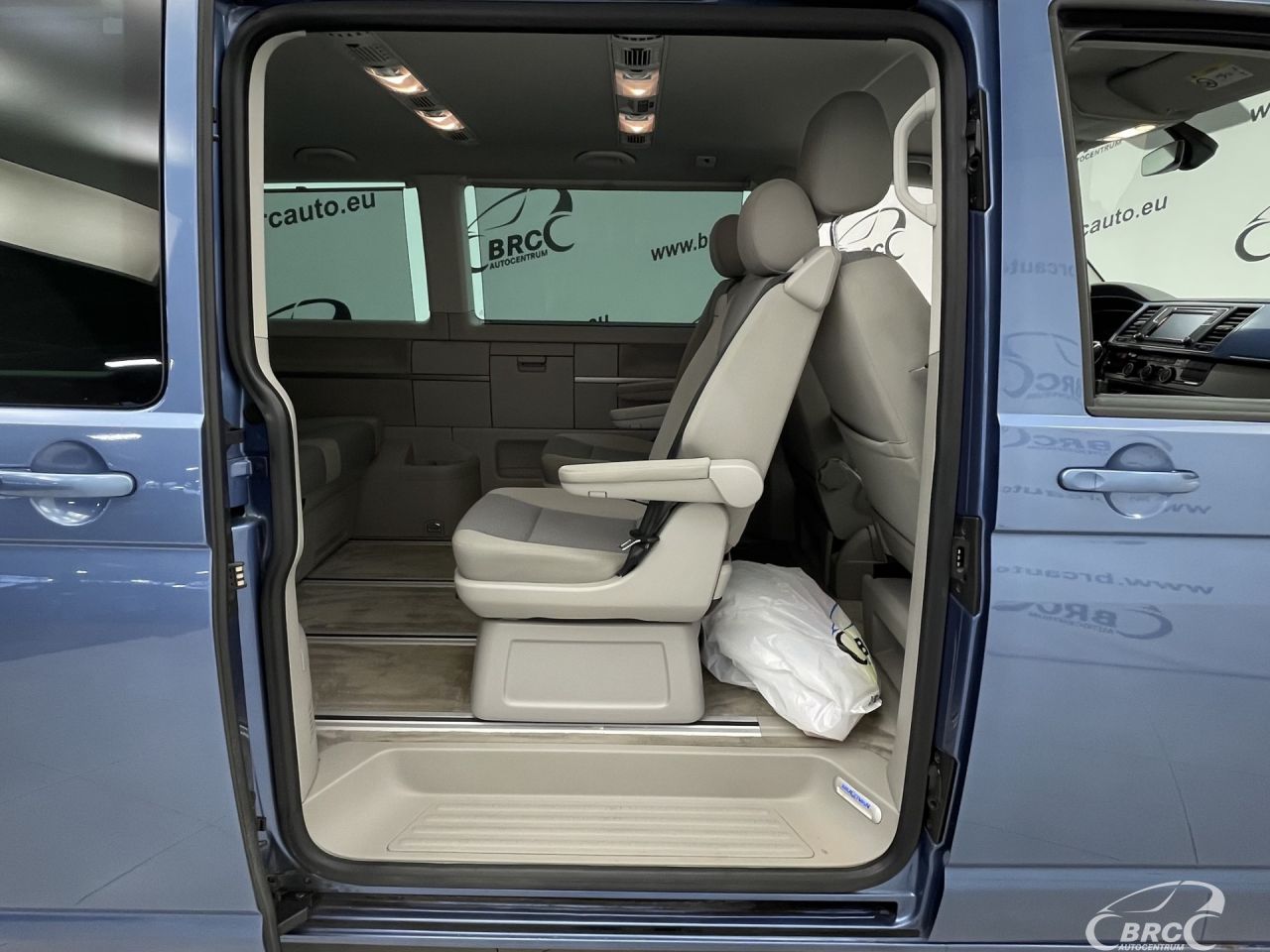 Volkswagen Multivan | 8