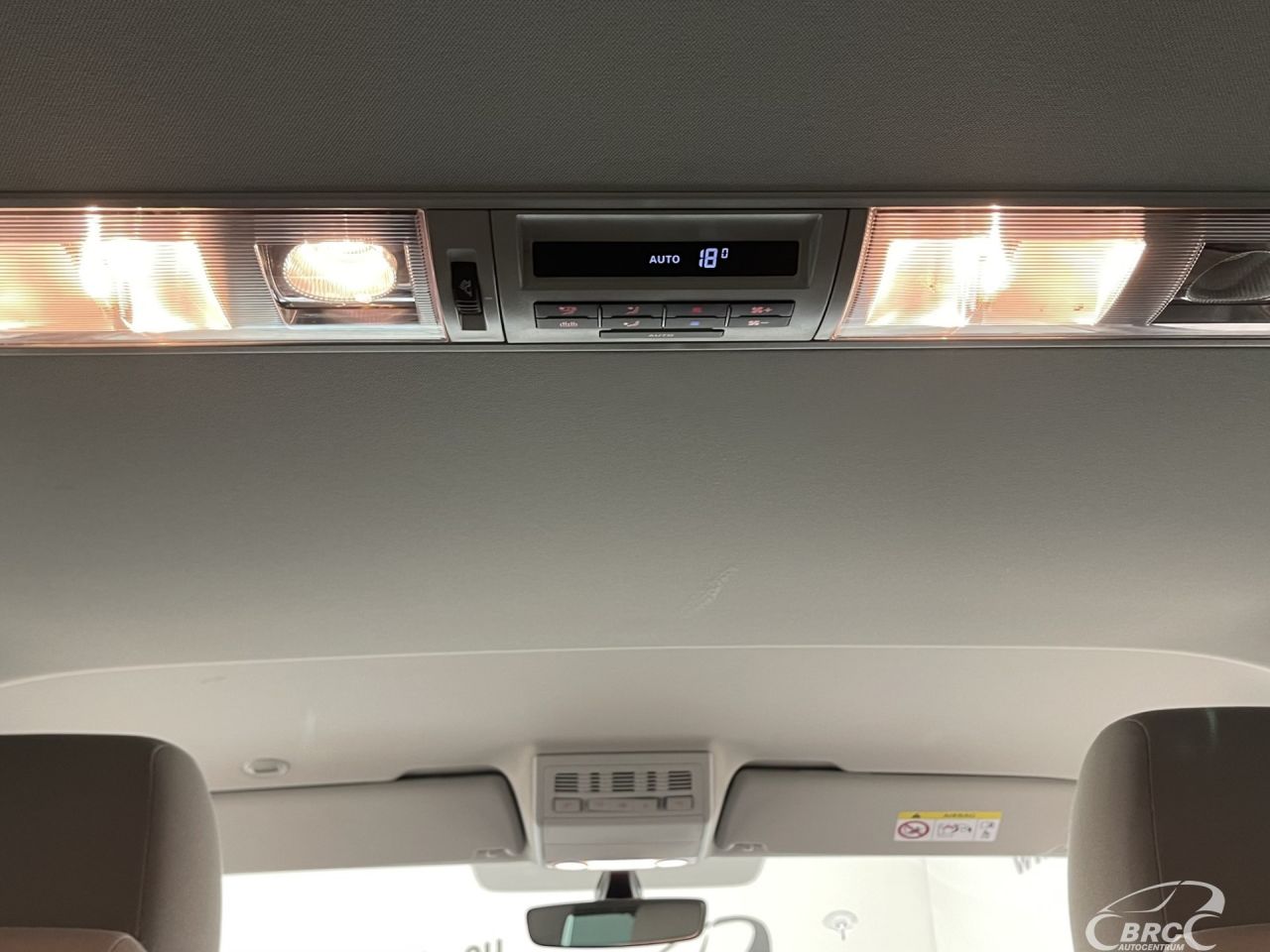 Volkswagen Multivan | 18