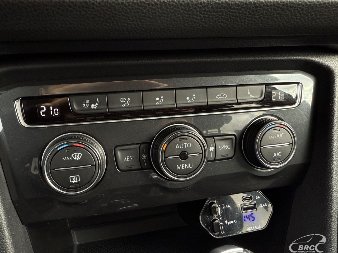 Volkswagen Tiguan | 26