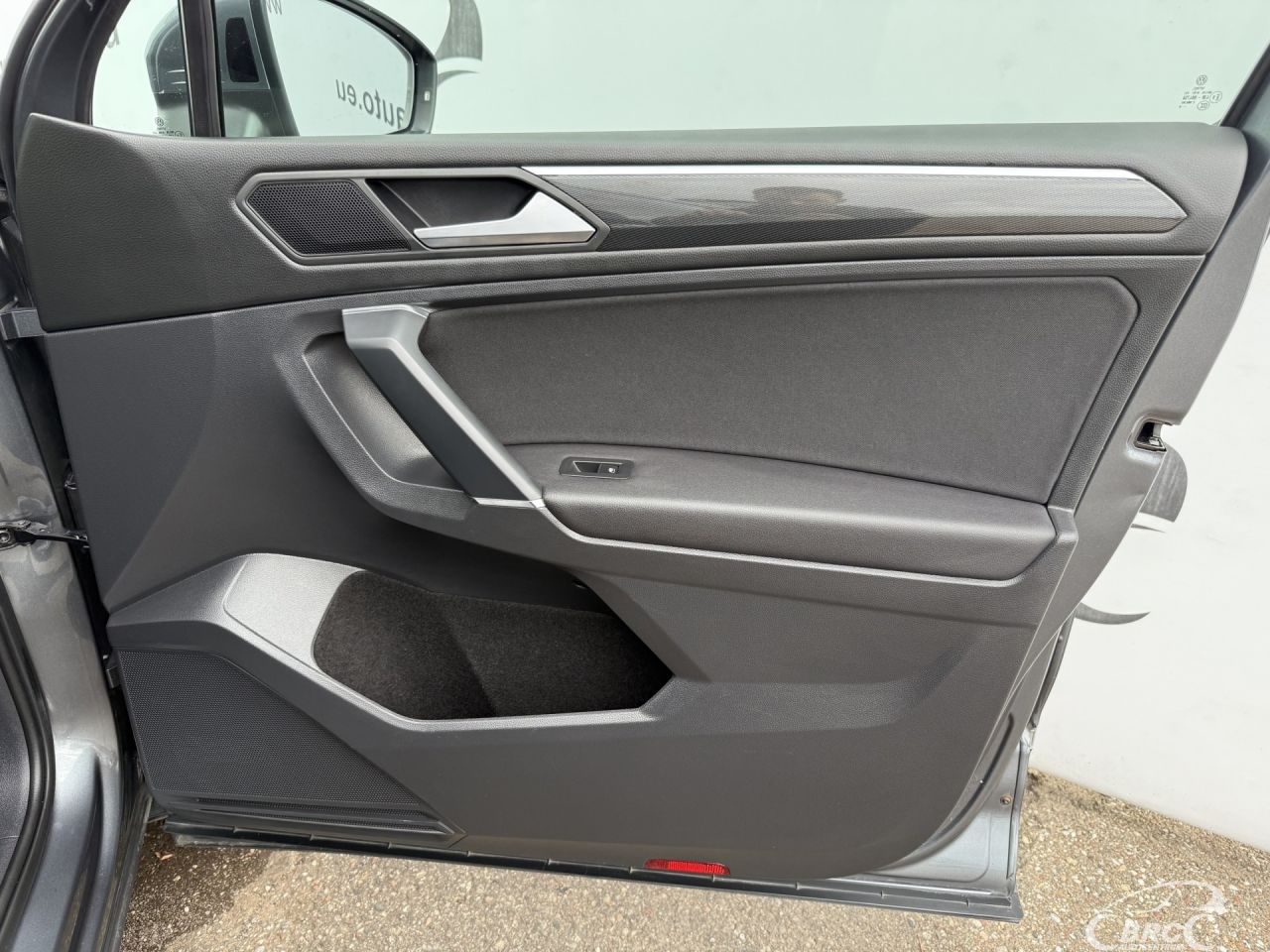 Volkswagen Tiguan | 6