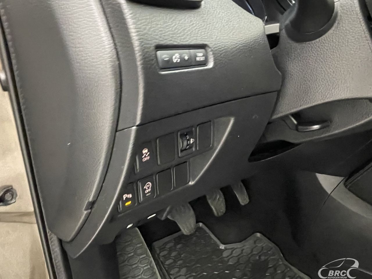 Nissan Qashqai | 24