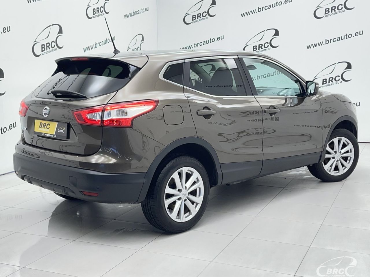 Nissan Qashqai | 1