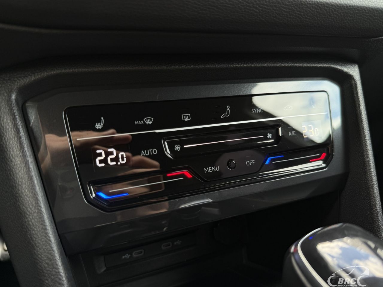 Volkswagen Tiguan | 28