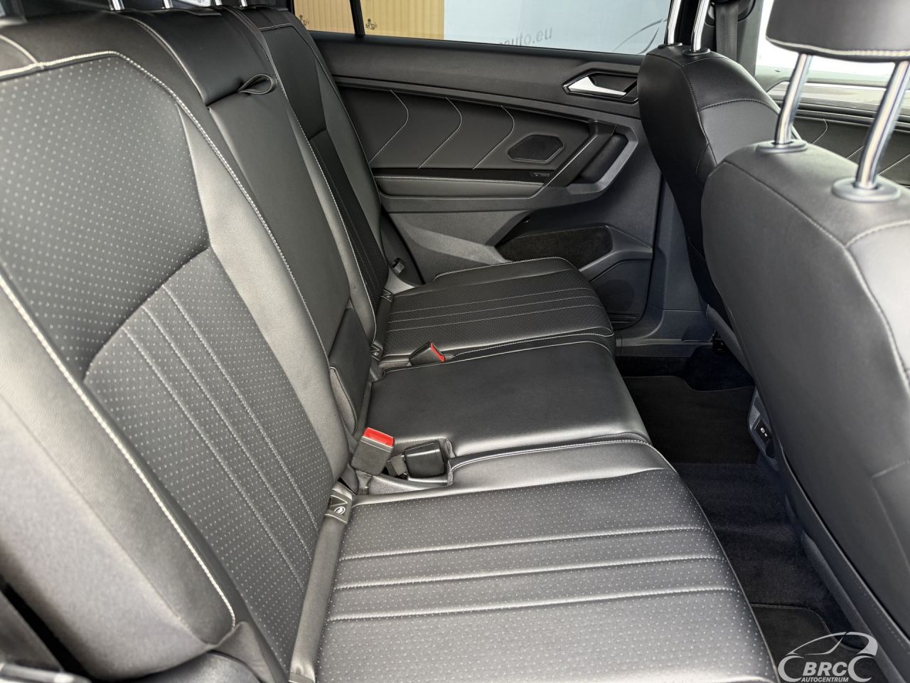 Volkswagen Tiguan | 11