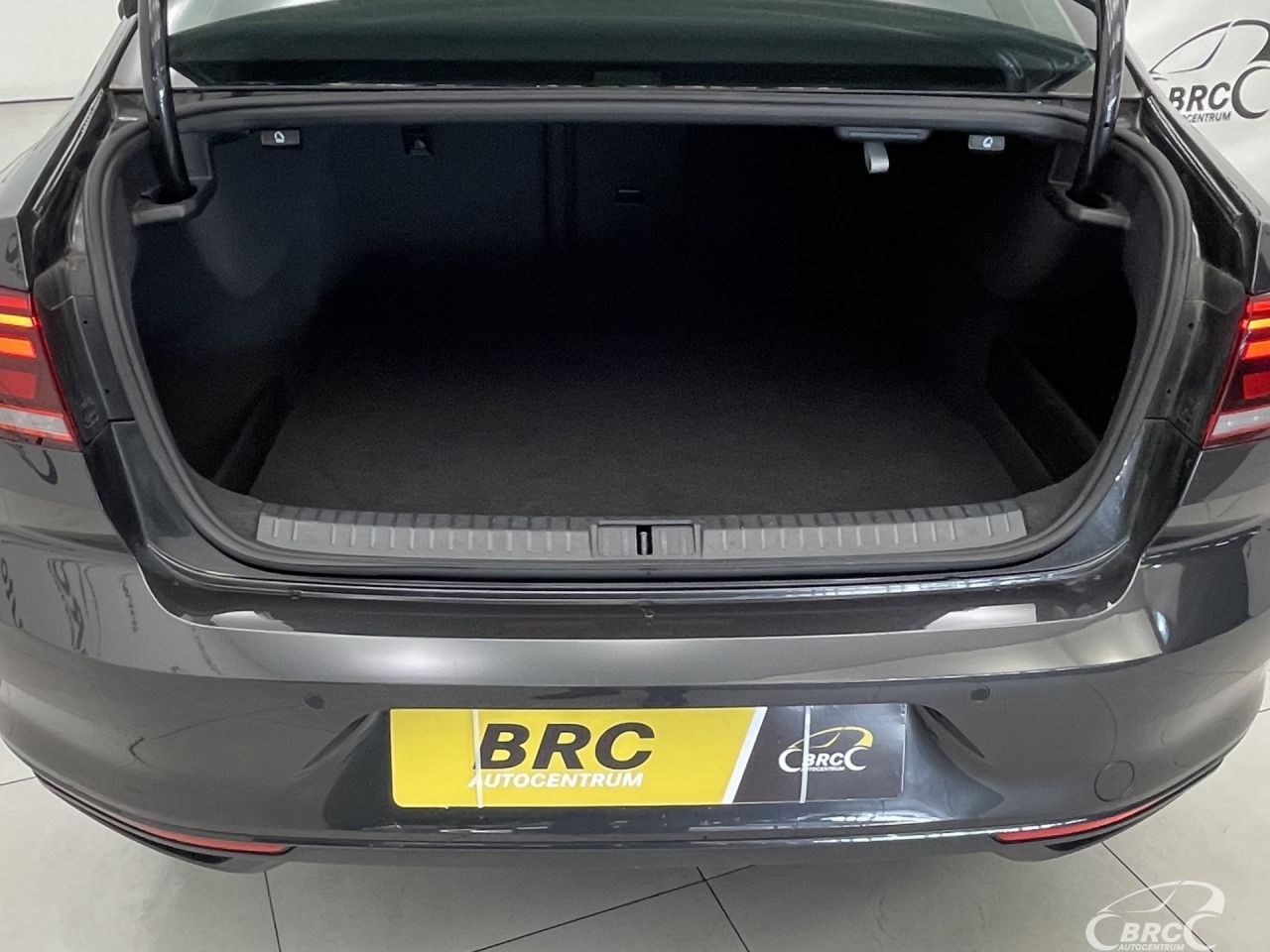 Volkswagen Passat | 44