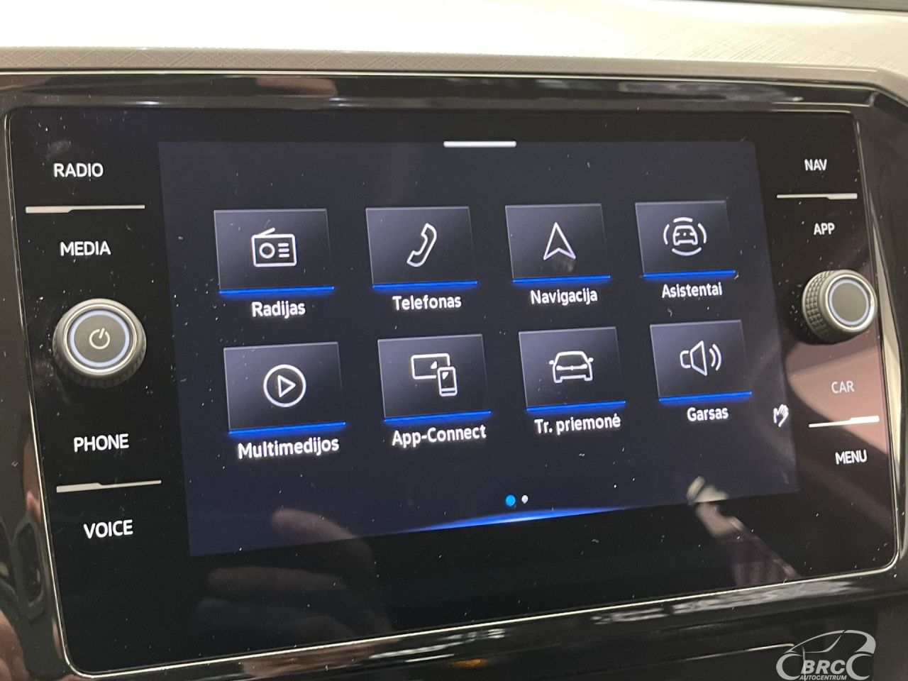 Volkswagen Passat | 40