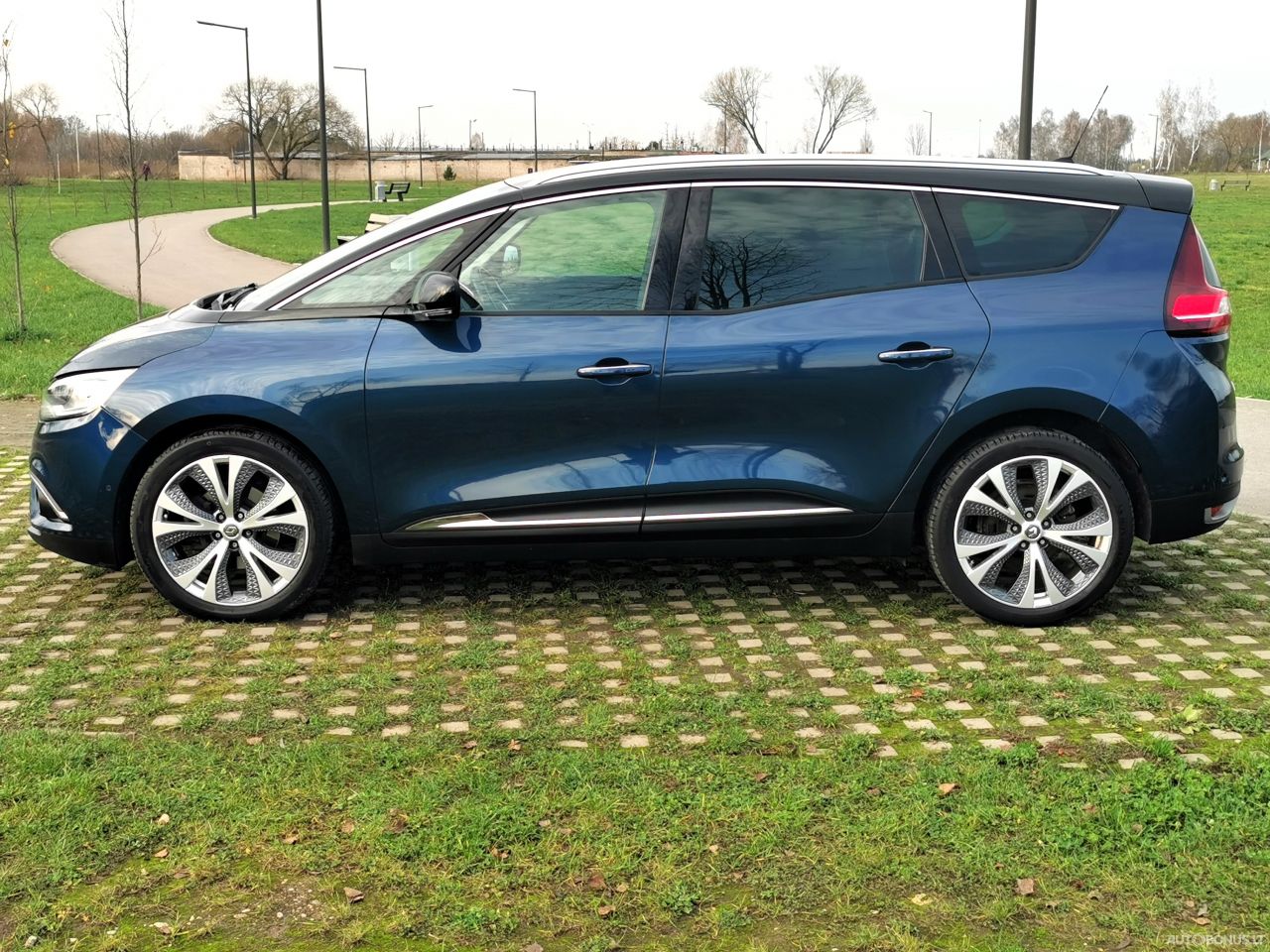 Renault Grand Scenic | 4