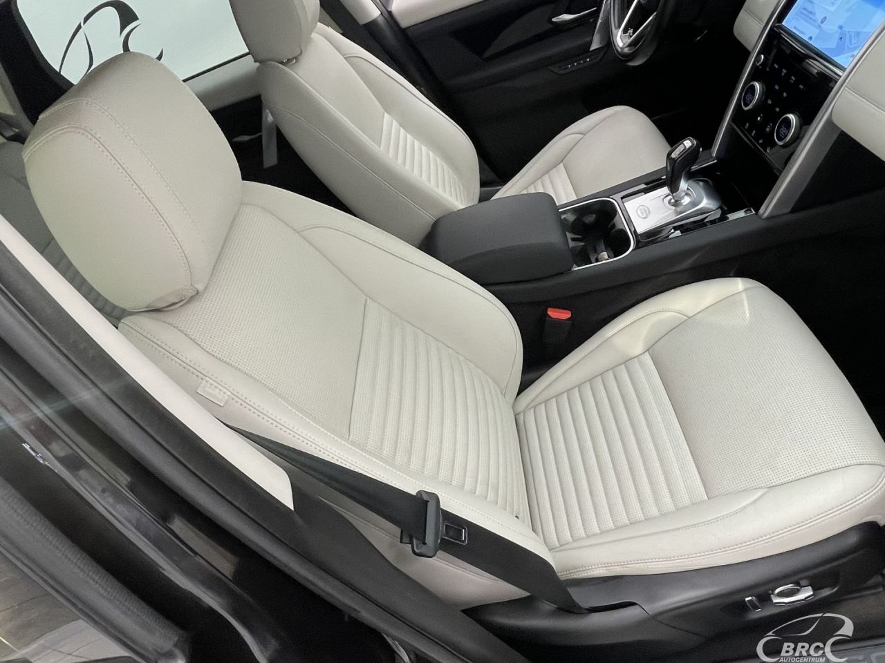 Land Rover Discovery | 4