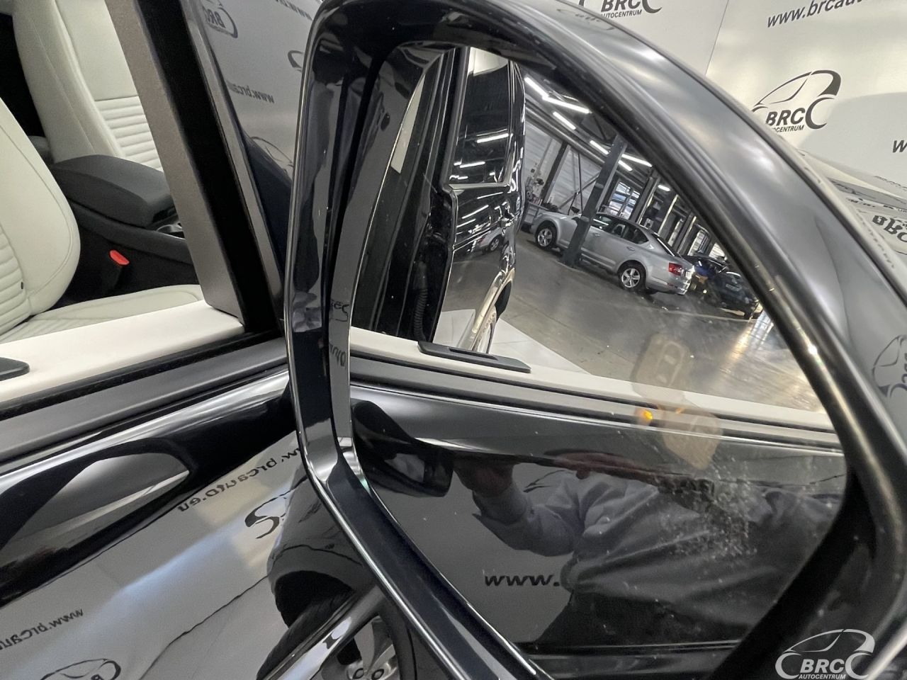 Land Rover Discovery | 8