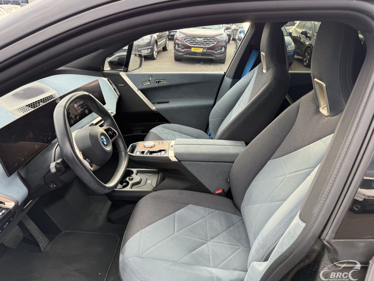 BMW iX | 13