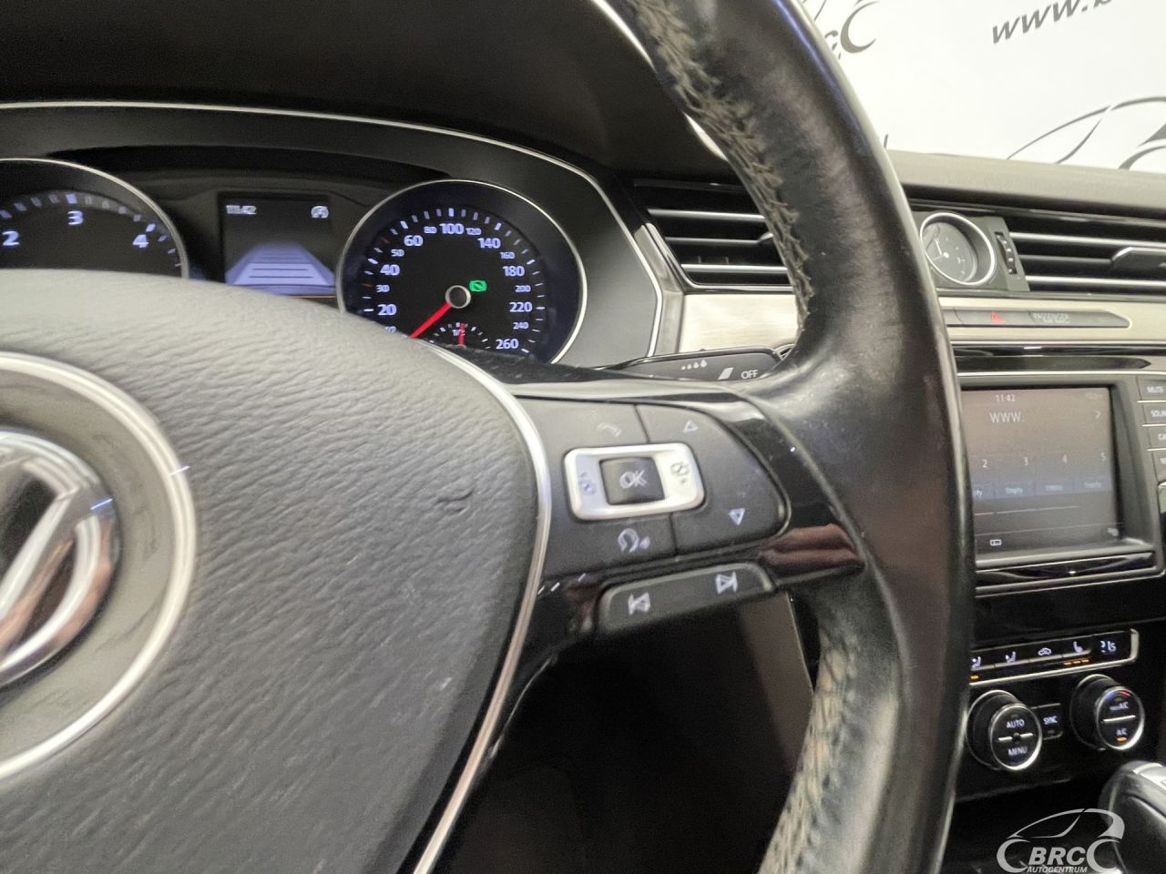 Volkswagen Passat | 32