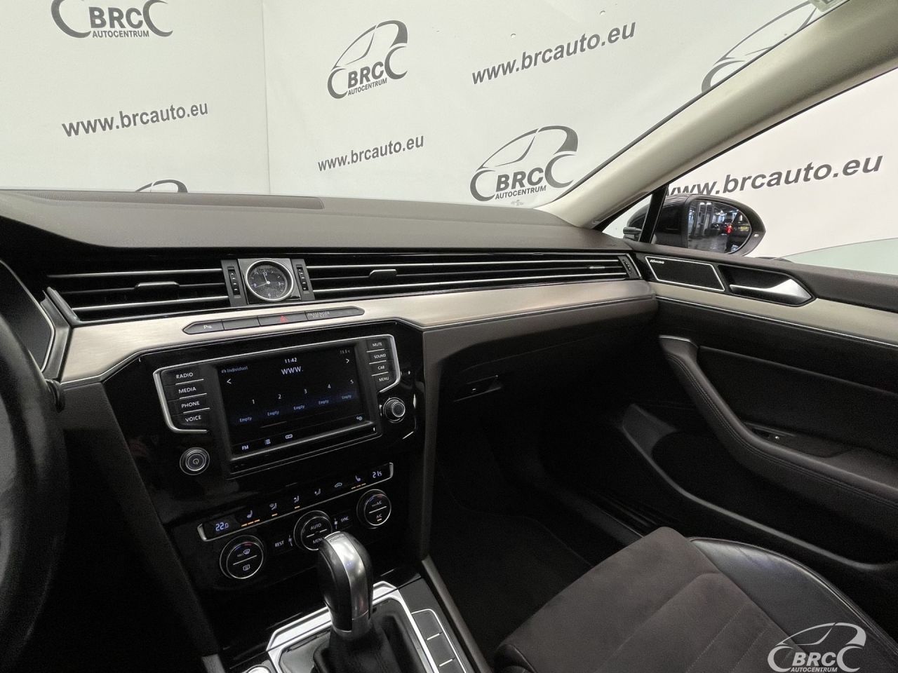 Volkswagen Passat | 30