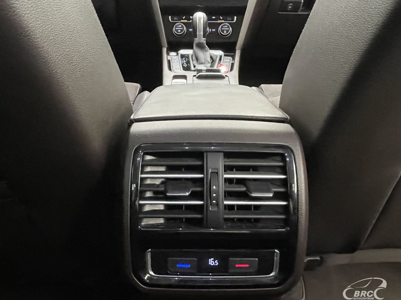 Volkswagen Passat | 13