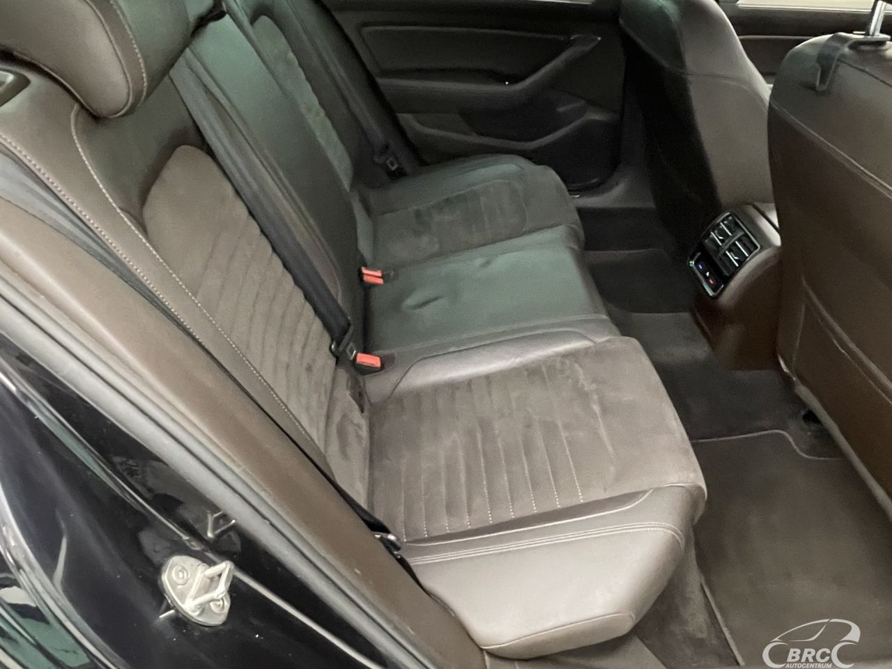 Volkswagen Passat | 10