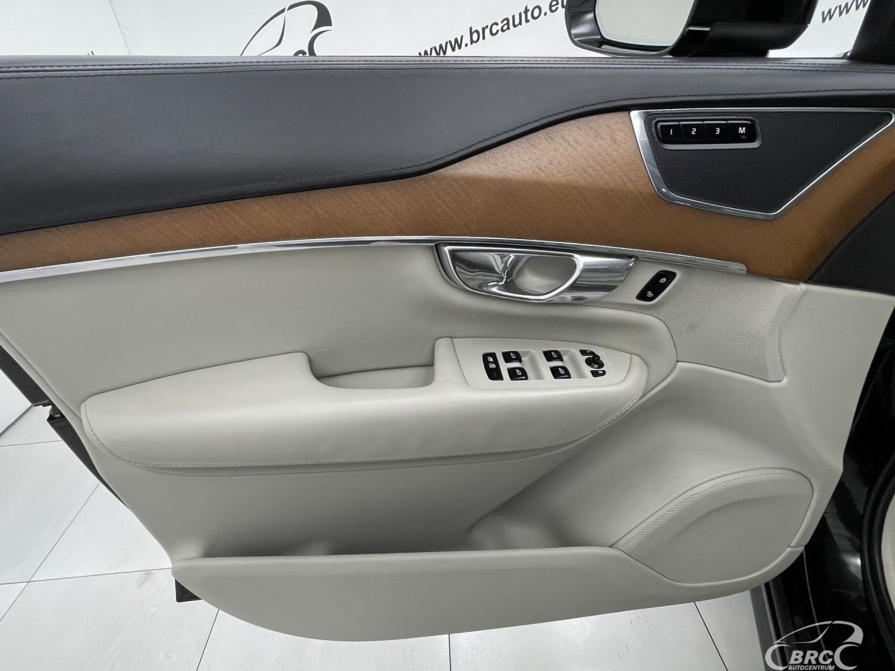 Volvo XC90 | 21